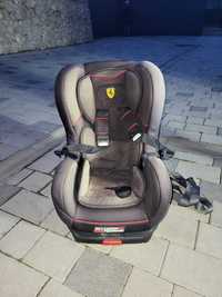 Автокрісло Ferrari з кріпленням IsoFix