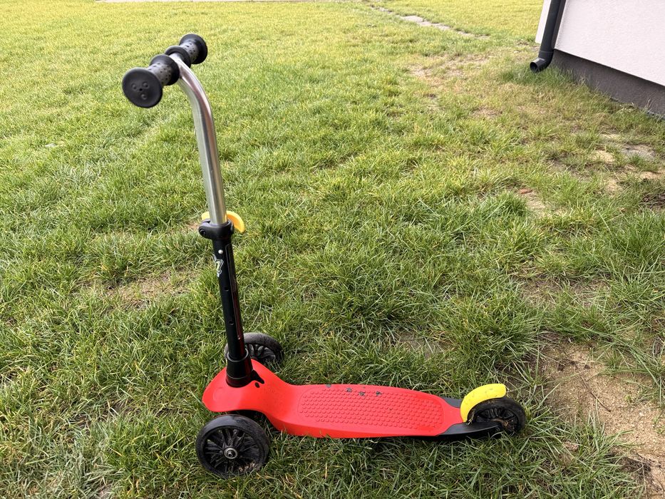 Hulajnoga trójkołowa oxelo