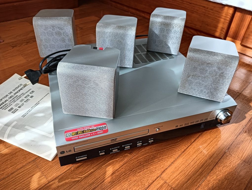 Colunas LG Model LHS-D6230T