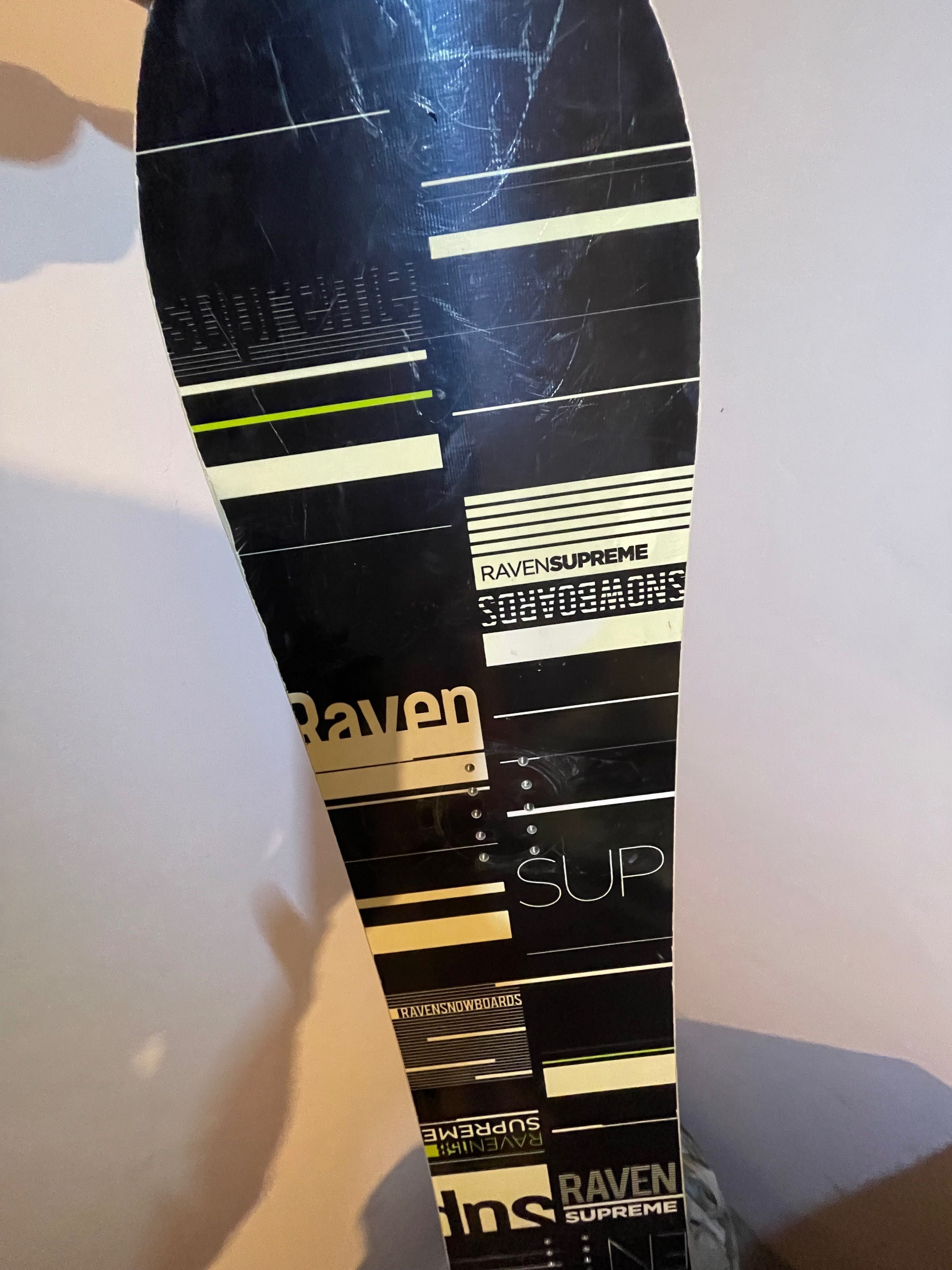 Snowboard Deska Raven Supreme 158 W