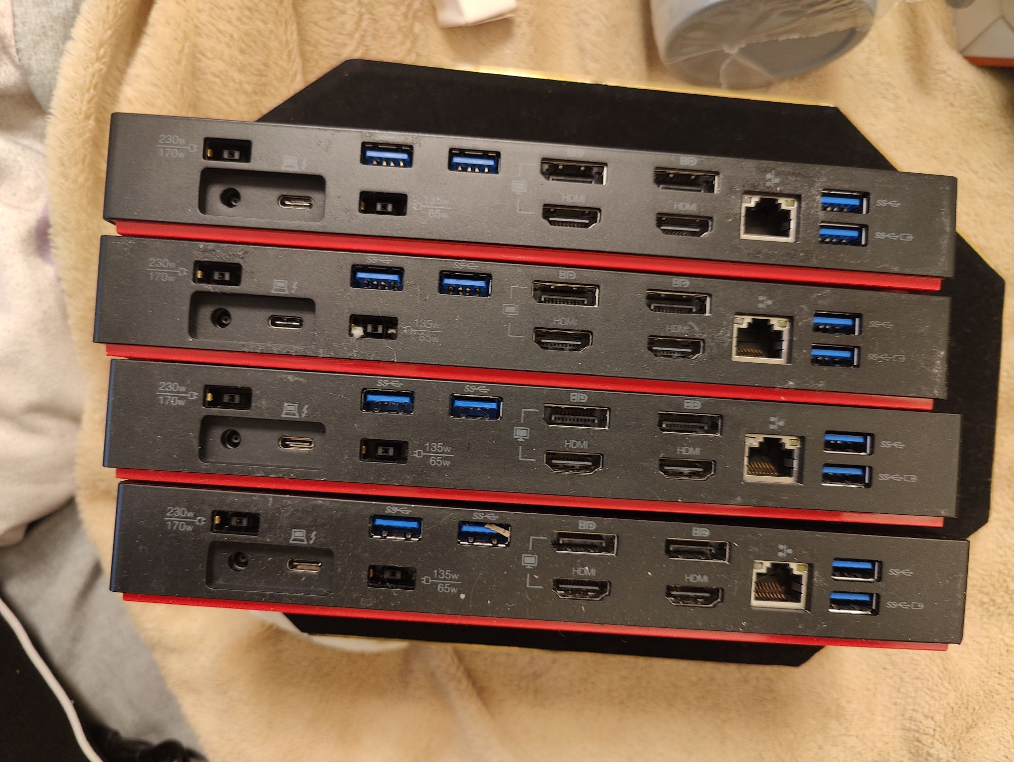 Док-станція  для Lenovo ThinkPad. Залишилось дві.