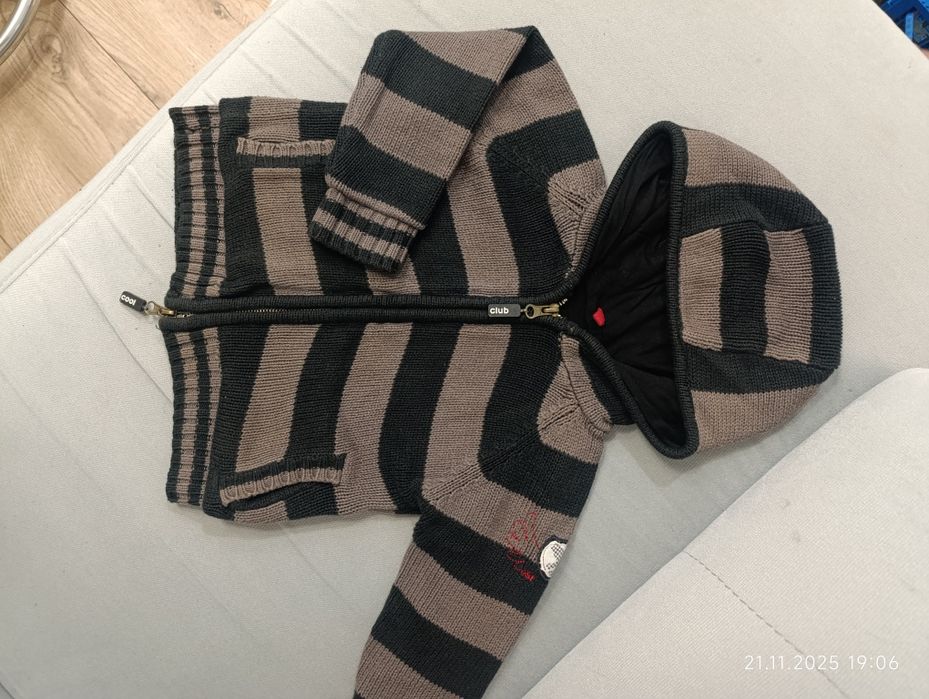 Ciepły sweter chłopięcy Cool Club, roz. 98