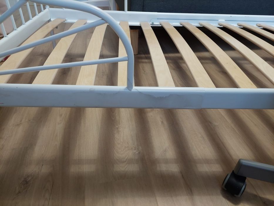 Łóżko dziecięce Ikea Minnen białe  z materacami 80x200