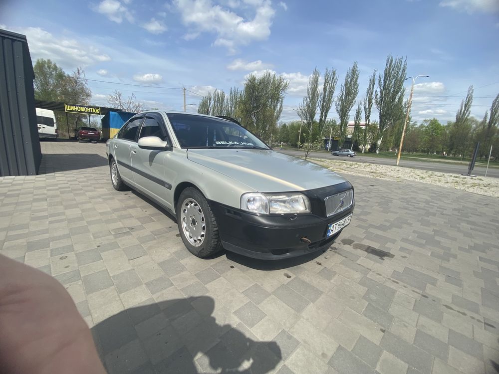 Volvo S80 2000р. 2.9атмо