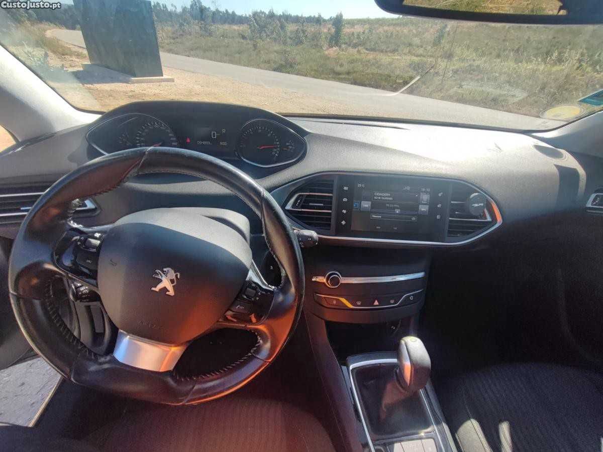 Peugeot 308 1.6 BlueHDi 120cv Automático 95 mil km - 17