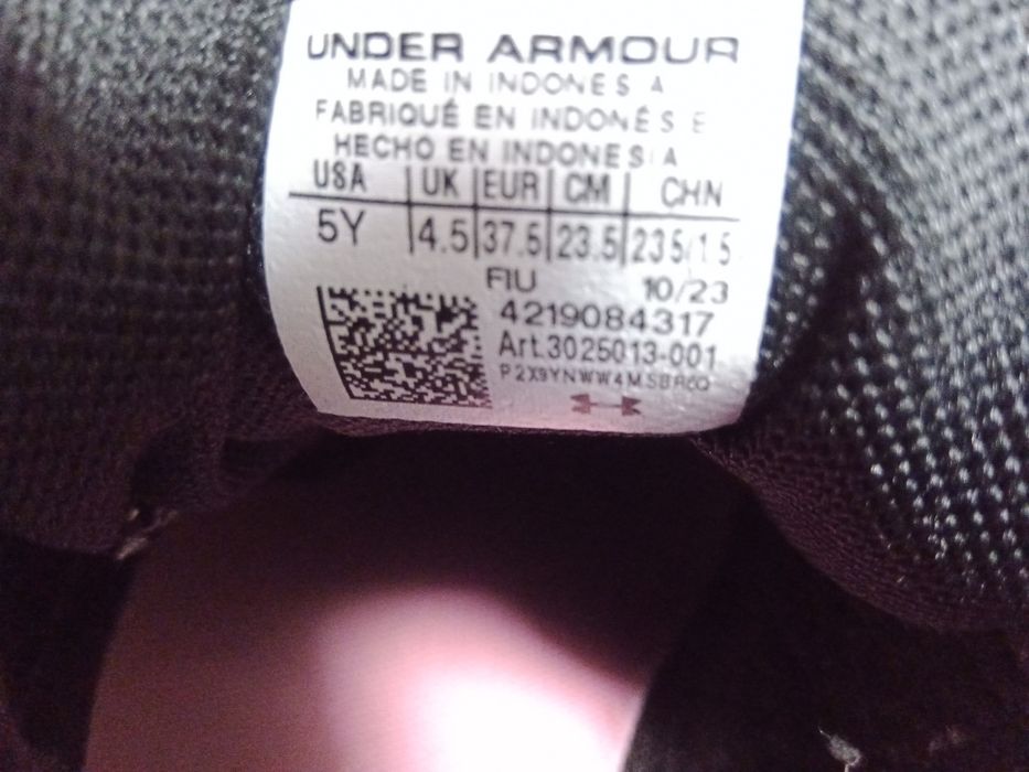 Кросівки UNDER  ARMOUR ggs surge 3 3025013-001,розмір 37.5,у-23.5 см