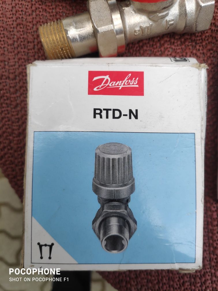 Zawór termostatyczny Danfoss typ RTD-N 15 1/2"  6 szt.