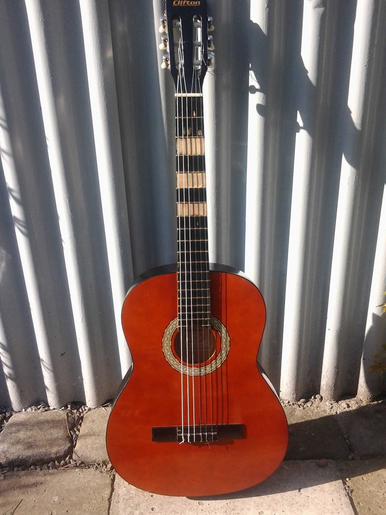 Gitara Clifton Finest Musical Inwestments