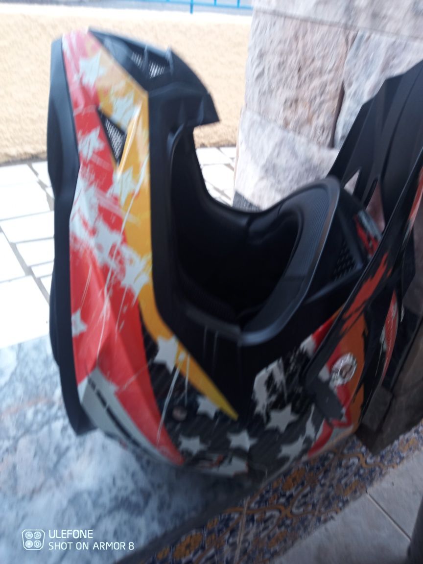 Capacete cross criança