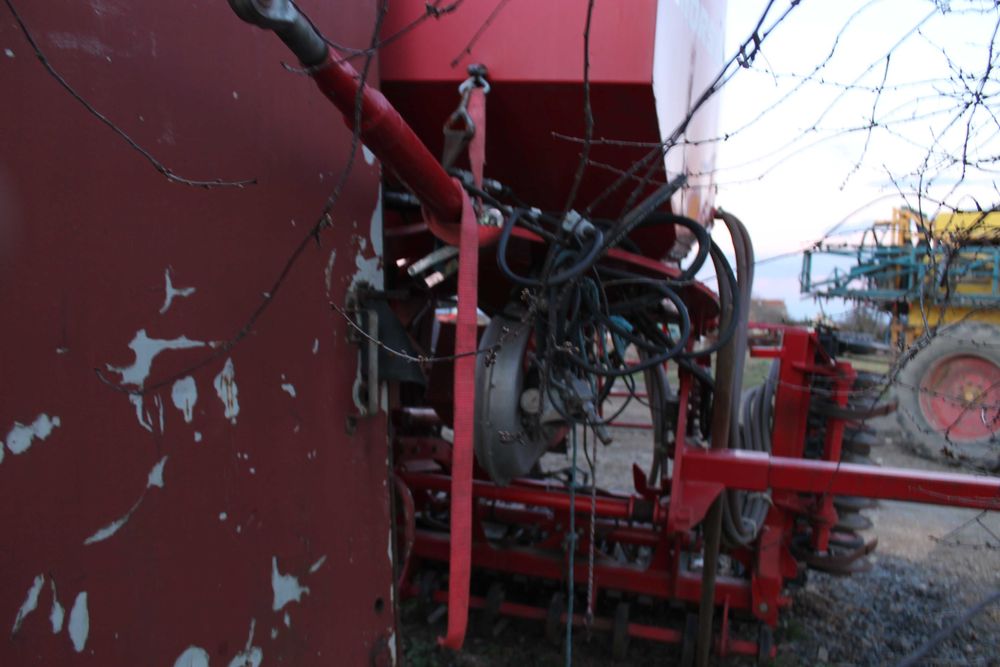 siewnik horsch pronto TD 4 metry na Tigera