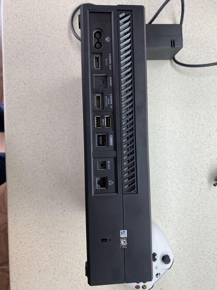 Xbox One Console model 1540 500gb
