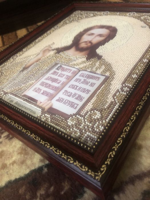 Продам ікону вишиту бісером!