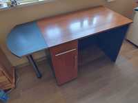 Solidne szkolne biurko  Ładne wymiar 136 x 60 cm