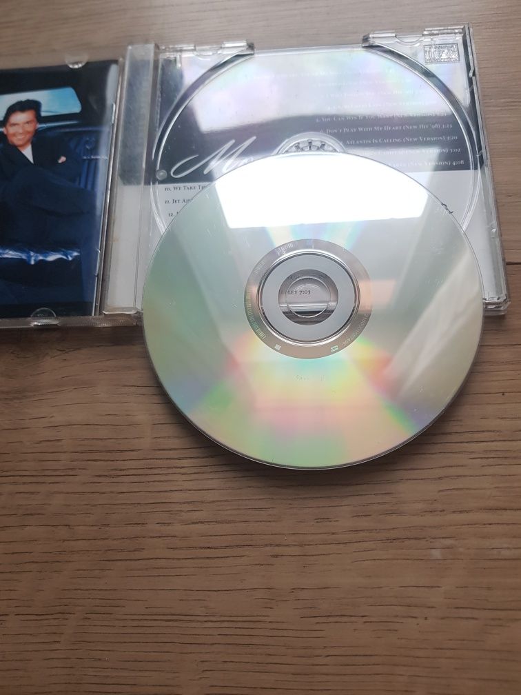 Płyta CD U2  Line on The horizon