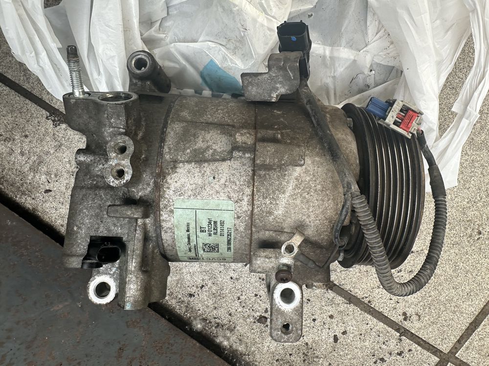 Компрессор кондиционера Honda Civic X 2016-2021г.  6CVC140E