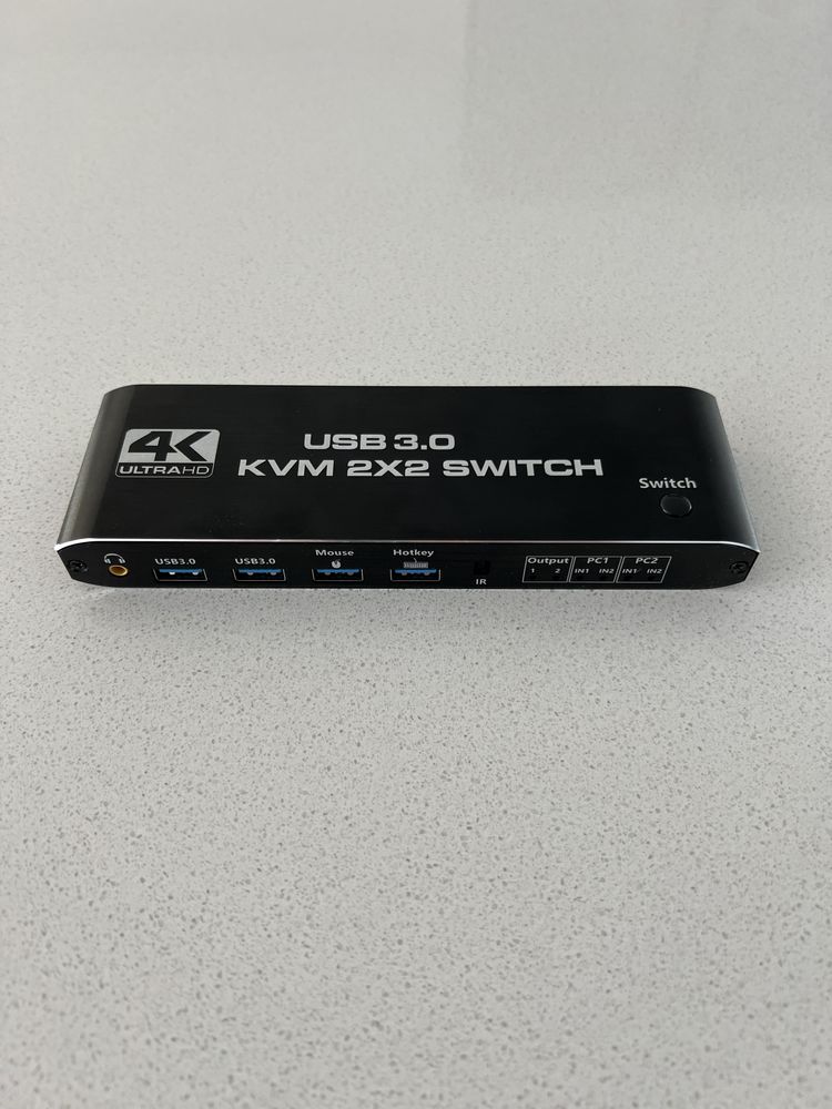 Ozvavzk HDMI 2.0 KVM Switch