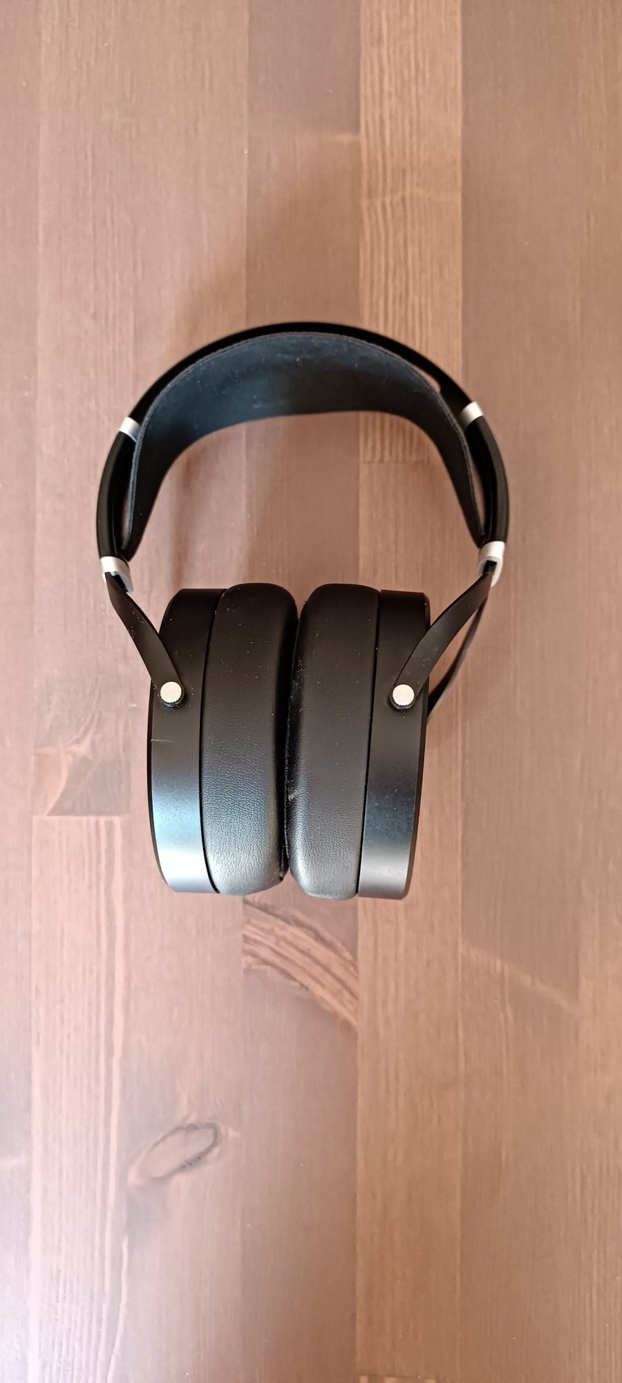 Słuchawki planarne HiFiMan Sundara.