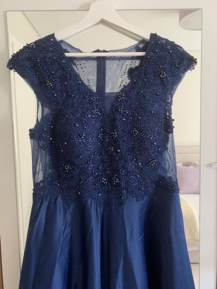 Vestido de festa, Magda Navy