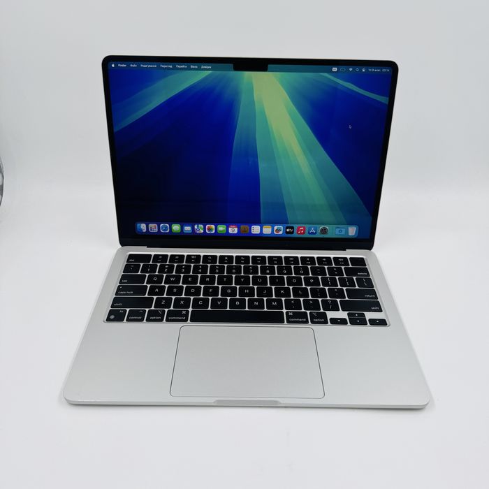 Apple Macbook Air 13.6 M2 2022 8GB RAM 256GB SSD IL6365
