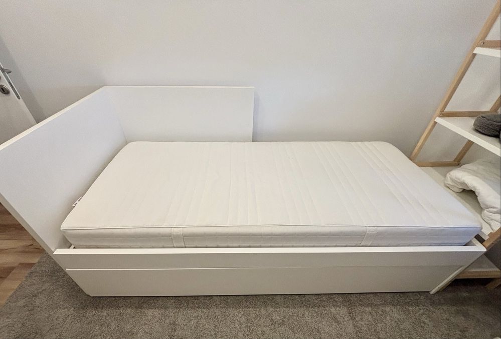 Cama para 2 pessos em muito bom estado para vender.