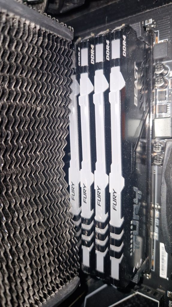 HyperX Kingston FURY Beast RGB 32GB 3200MHz