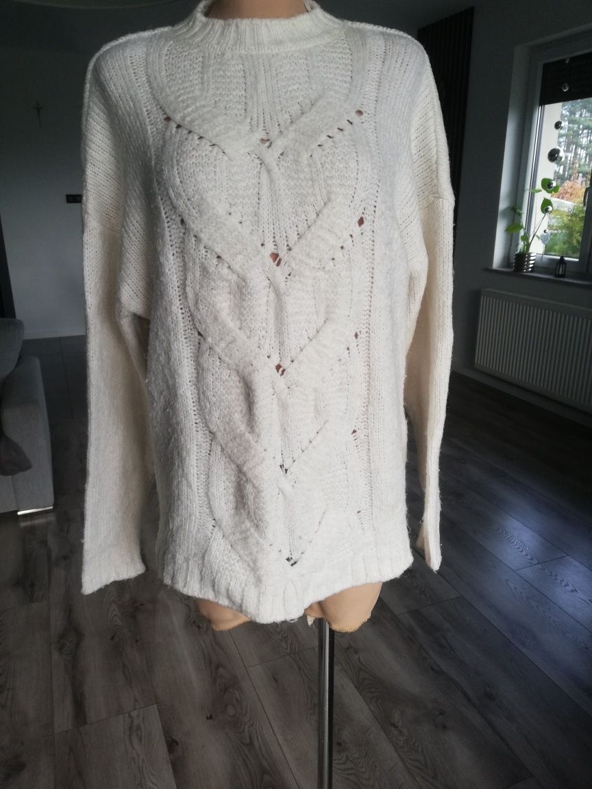 R. 42 biały śmietankowy sweterek ciepły warkocz kremowy