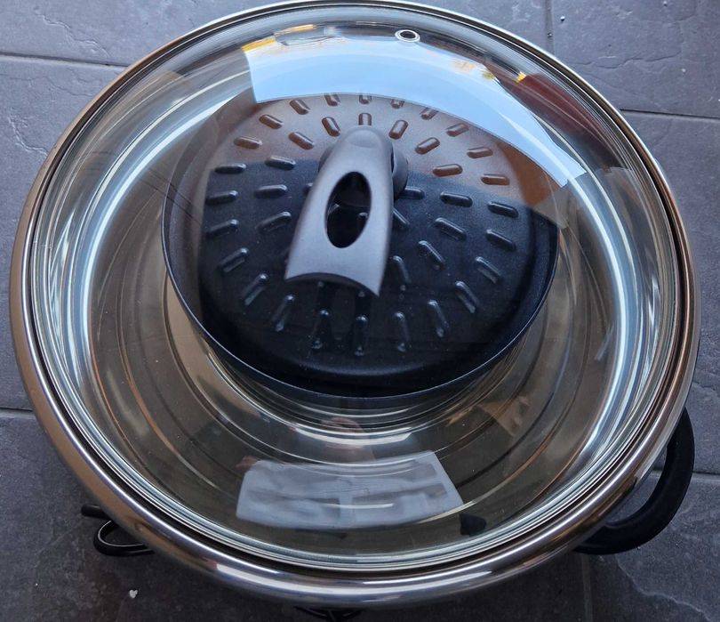 Fondue, tradycyjny grill elektryczny Klarstein Szechuan czarny 1350 W