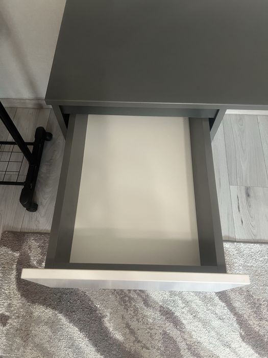 Продам письмовий стіл