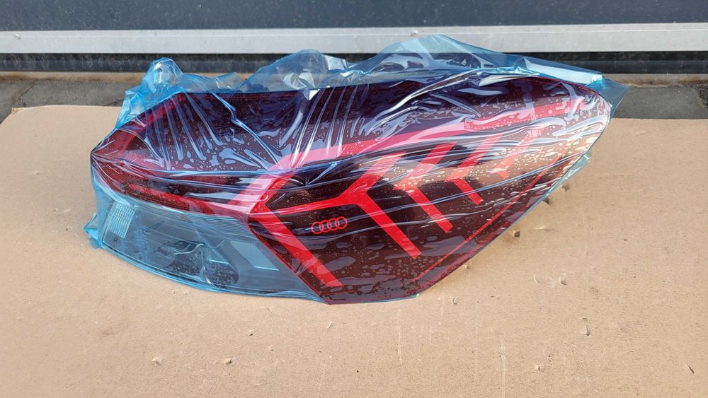Lampa tylna PRAWY TYŁ Audi Q4 E-Tron 89A L320688 Oryginał Europa NOWA
