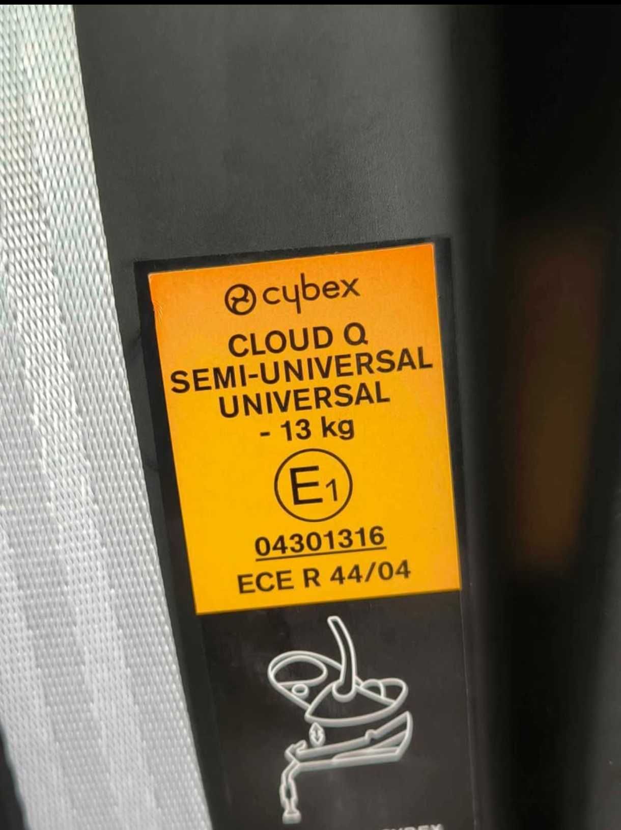 Ovo Cybex Cloud Q com Isofix e adaptadores