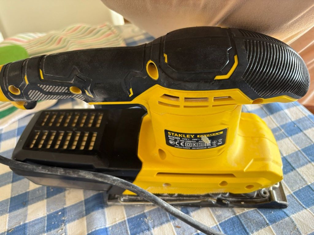 Lixadora Stanley Fatmax segunda mão