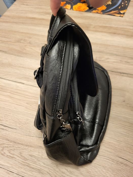 Plecak damski wielokomorowy