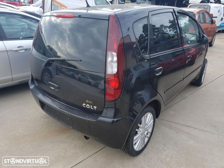 Mitsubishi Colt 2008 para peças
