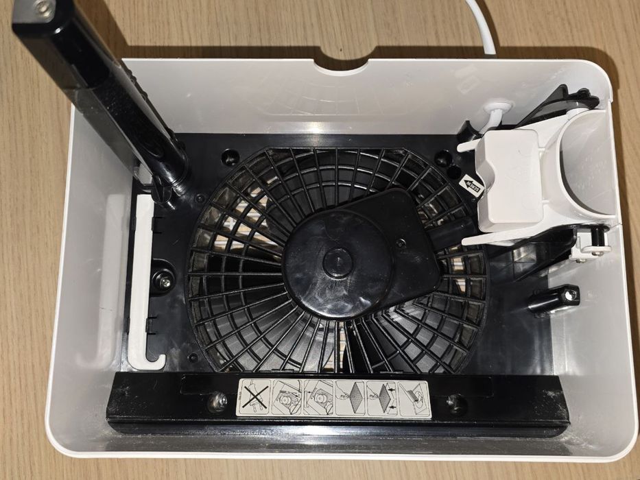 Nawilżacz ewaporacyjny Stadler Form Oskar Little Biały