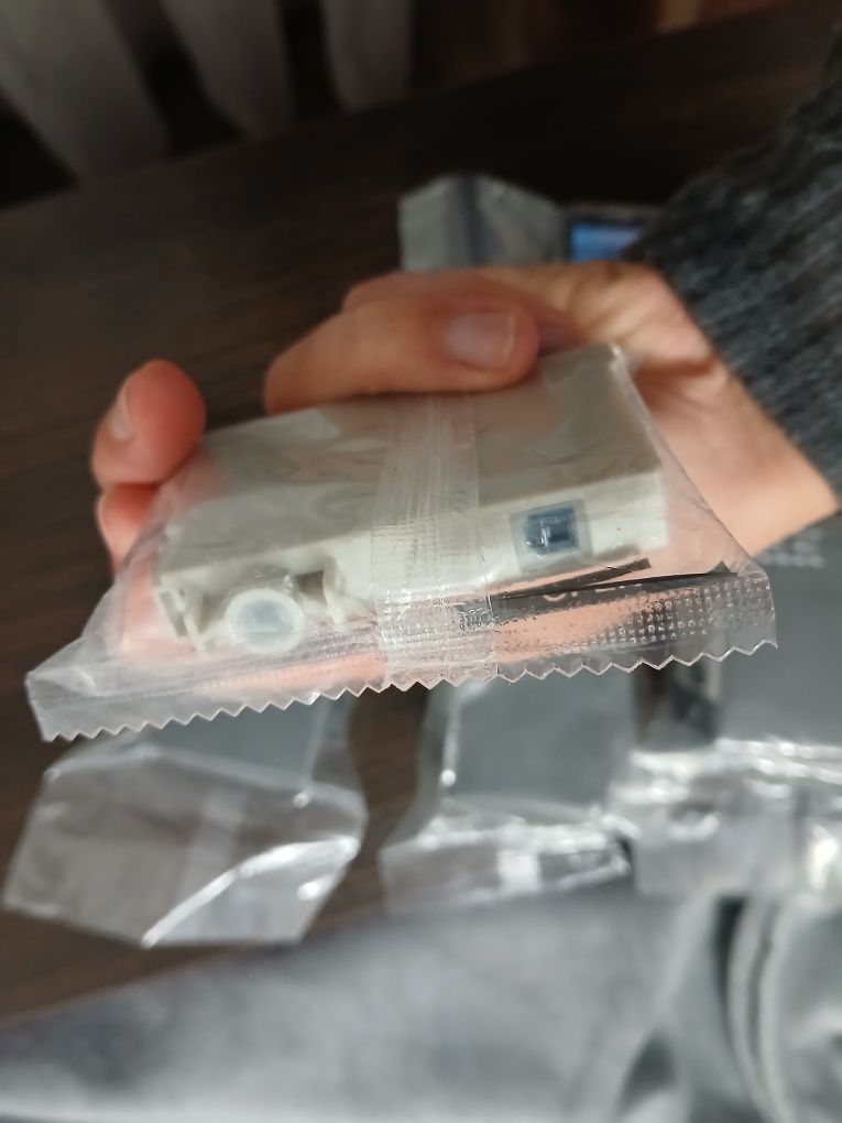 чорний картридж для принтера Epson, модель E2711XL,