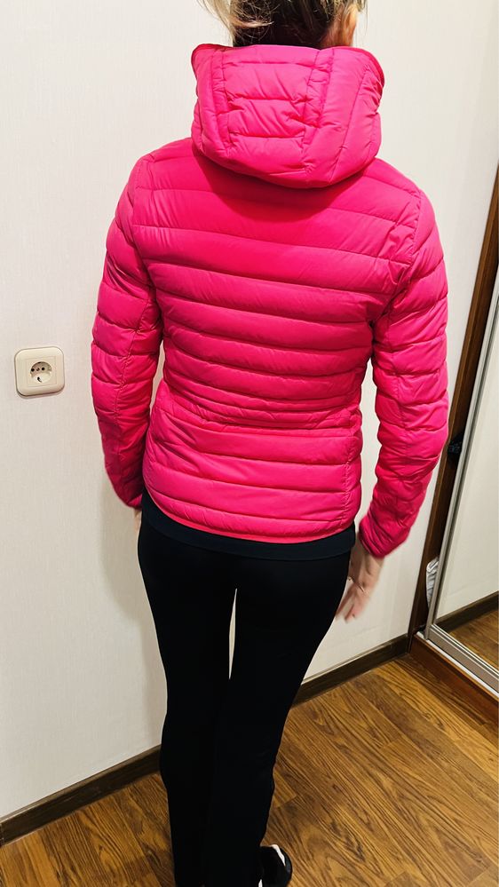 Рожева жіноча куртку на пуху Everest