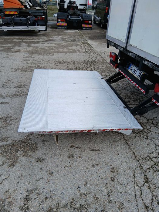 Iveco Daily 70-170 c/ caixa cortinas