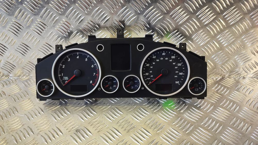 VW TOUAREG 7L 03-09R LICZNIK ZEGARY 3.2 V6 BENZYNA USA 7L6920970D 7L6920970 D