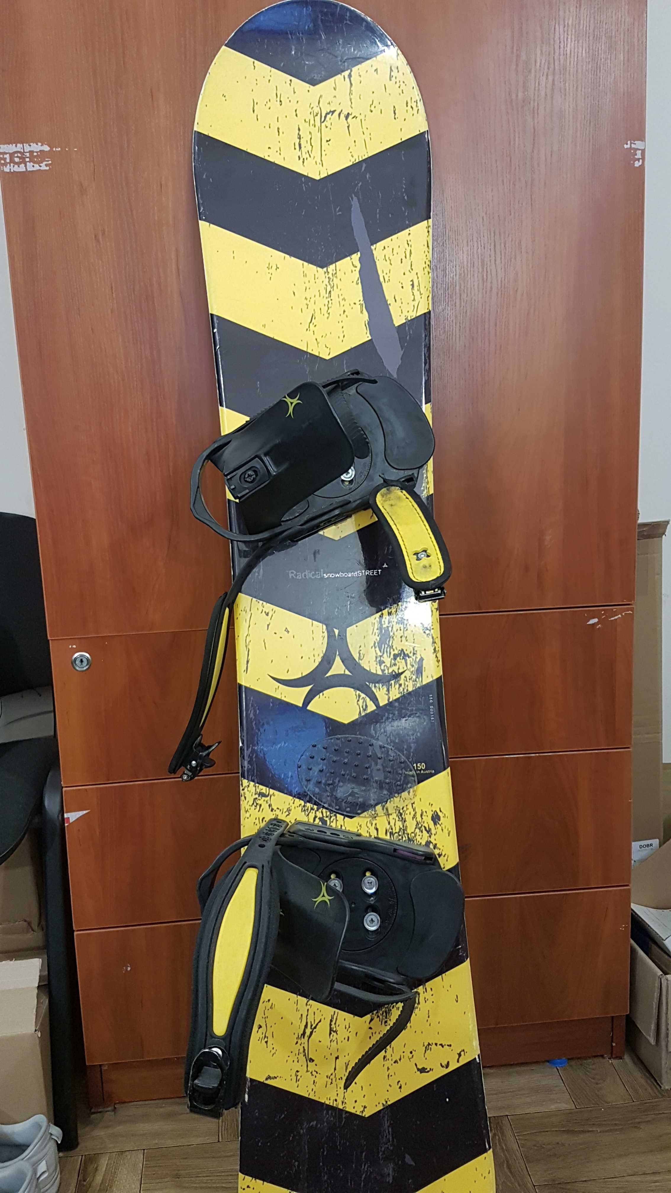 Deska snowboardowa 151 - 152 cm