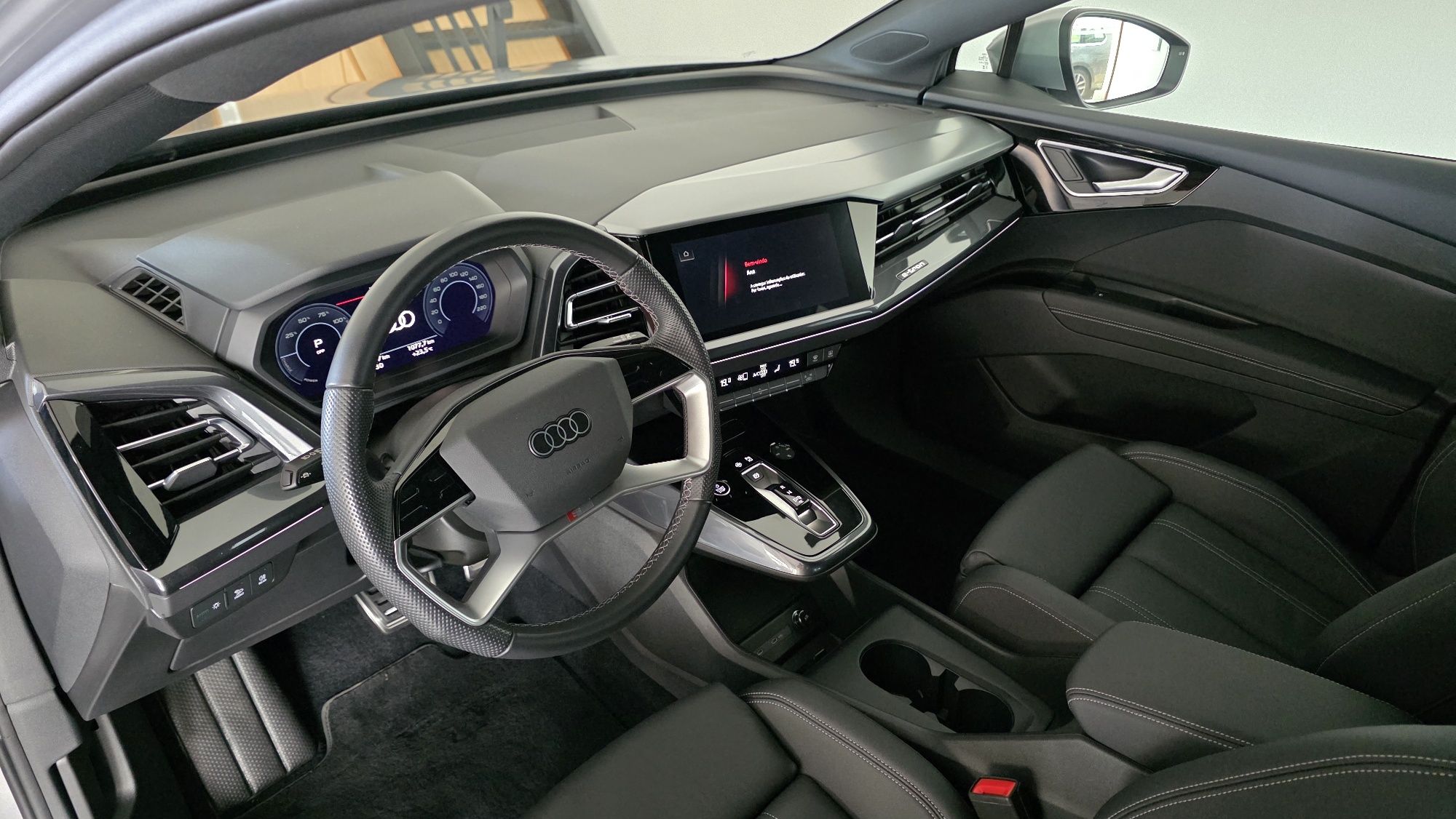 Audi Q4 e-tron 50 Quattro Iva dedutível