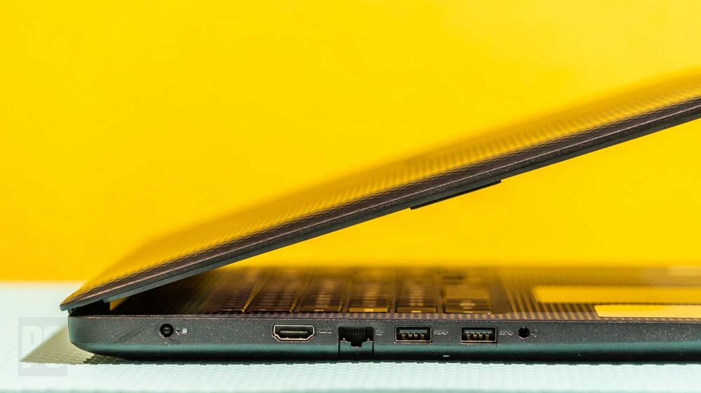 Dell Octacore 17.3" i7/8GB/1TB_Nvme como novo