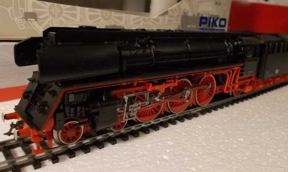 Паровоз BR-51  Fleischmann  СВЕТ c 2х стор. стандарт Пико PIKO HO 1/87