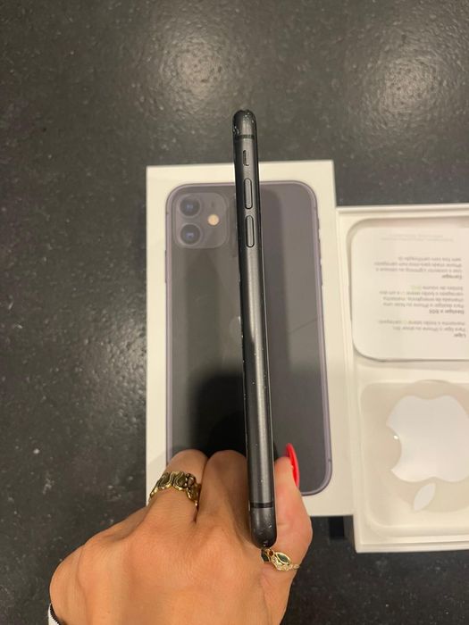 IPHONE 11 - Preto