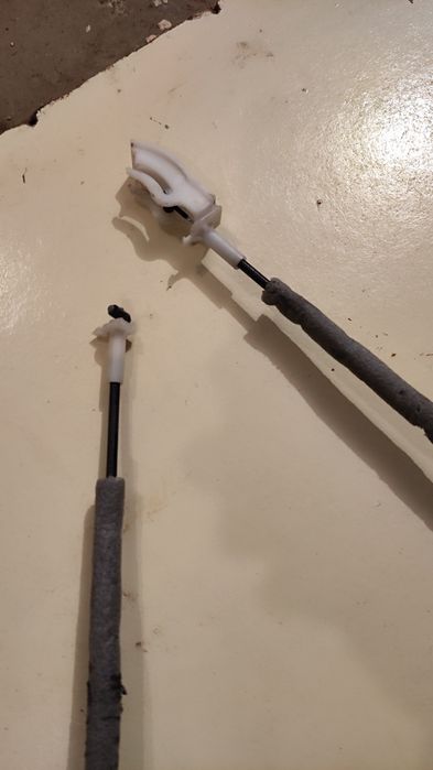 Продам замки задних дверей для BMW e46