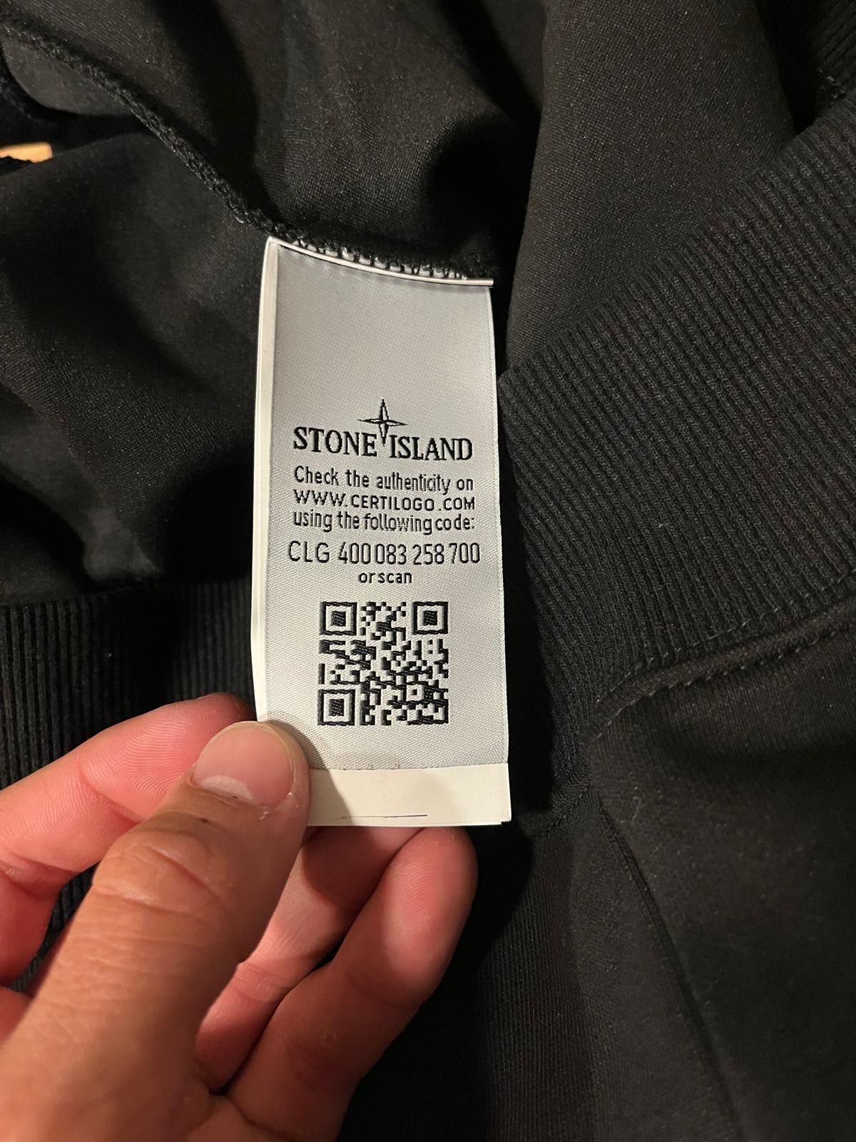 Sweat Stone Island L nova com etiquetas