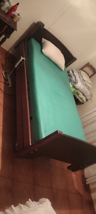 Cama articulada a funcionar perfeitamente