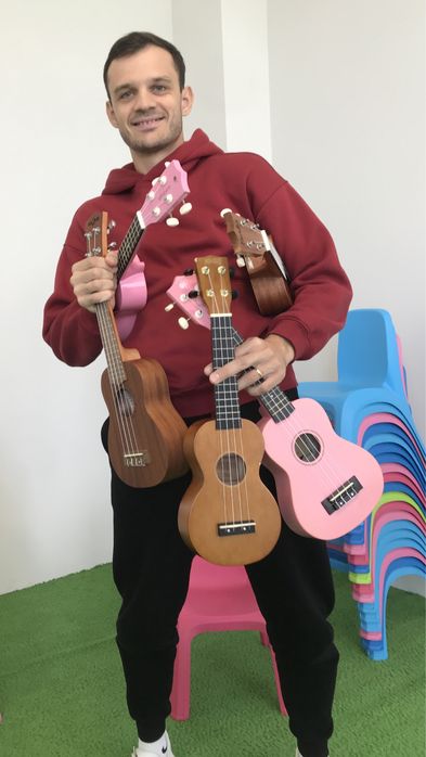 Уроки гітари, фортепіано та укулеле