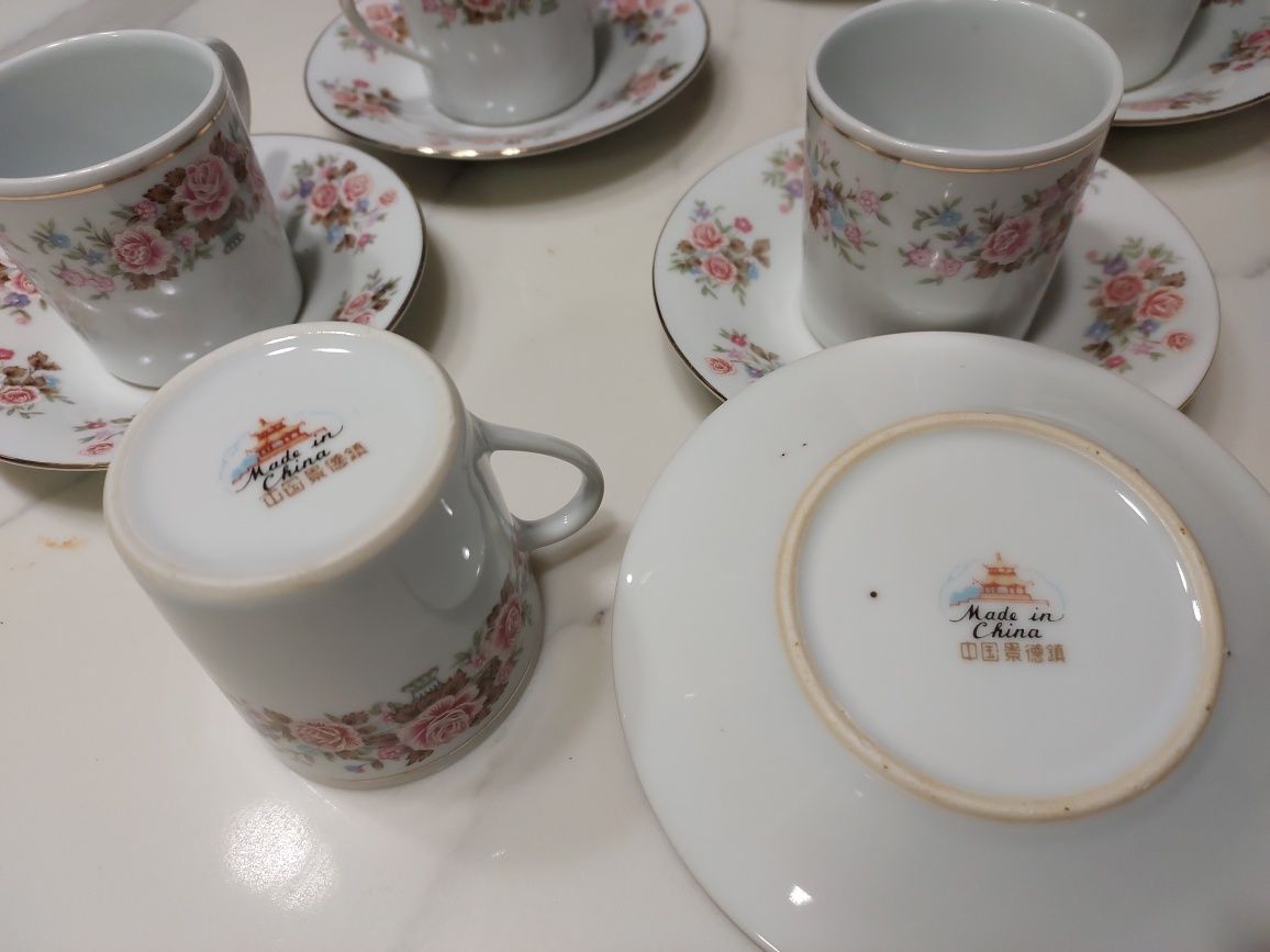 Zestaw filiżanek porcelanowych do Espresso made in china '70