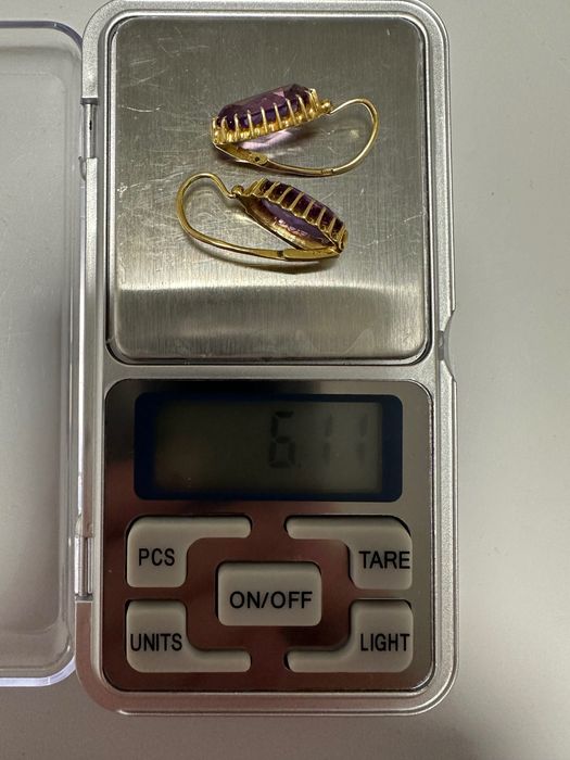 Серьги золотые 750 пробы с александритом со звездой 6,11грам