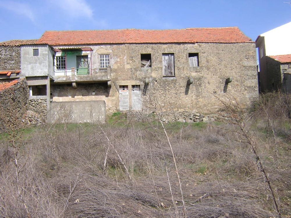 Terreno com casa rustica (projeto turismo rural)